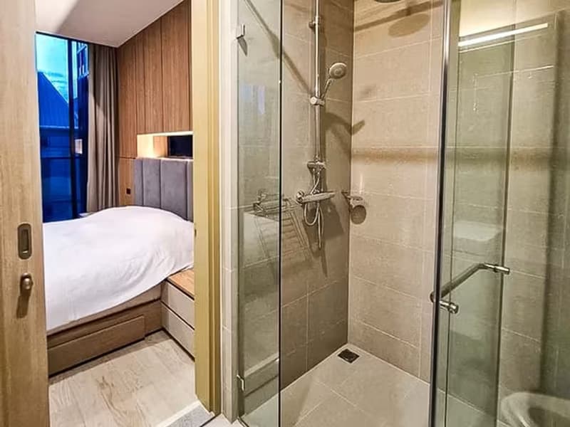 1 Bedroom Condo at Noble Ploenchit
