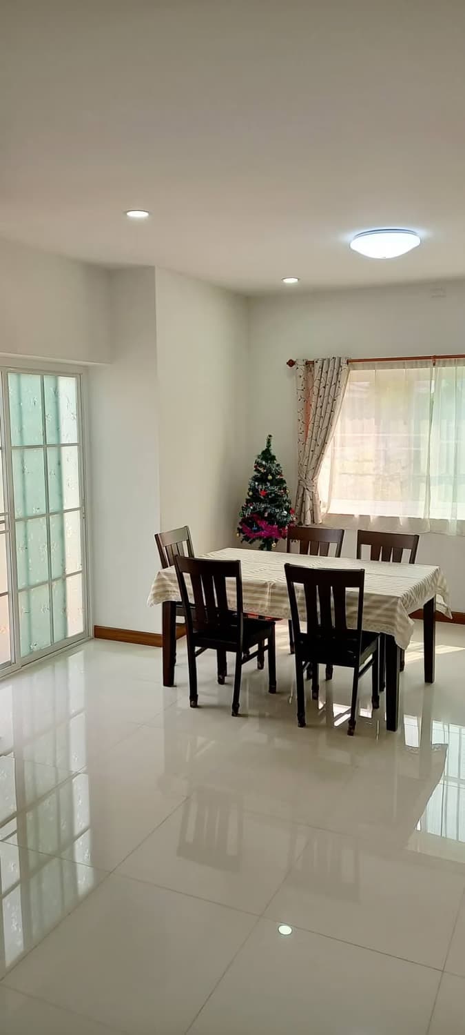 3 Bed House for Rent in Mae Rim - Image 3