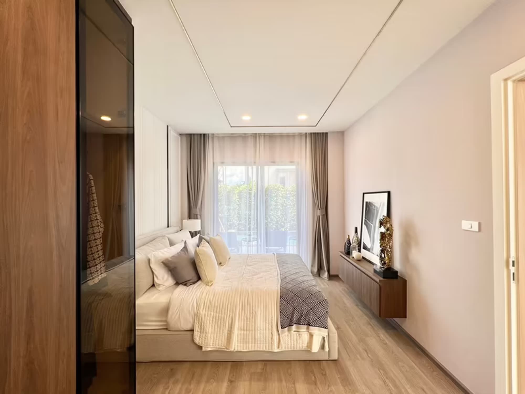 4 Bedroom House - Image 23