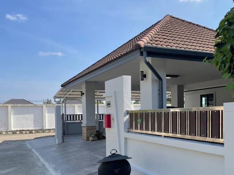 6 Bed House for Rent in Hang Dong