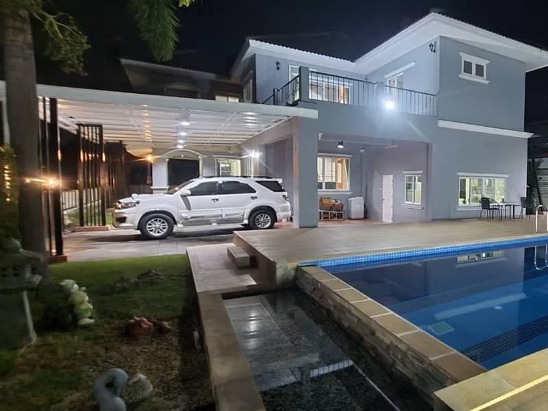 4 Bed House for Rent and Sale in San Kamphaeng