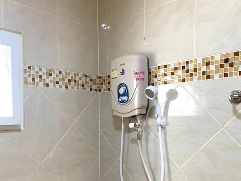 3 Bed House for Rent and Sale in Hang Dong District