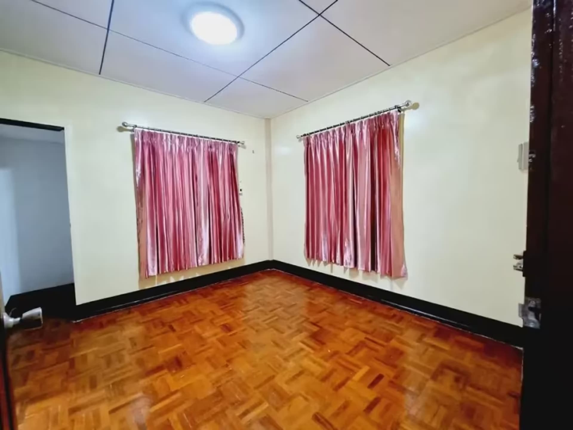 3 Bedroom House - Image 4