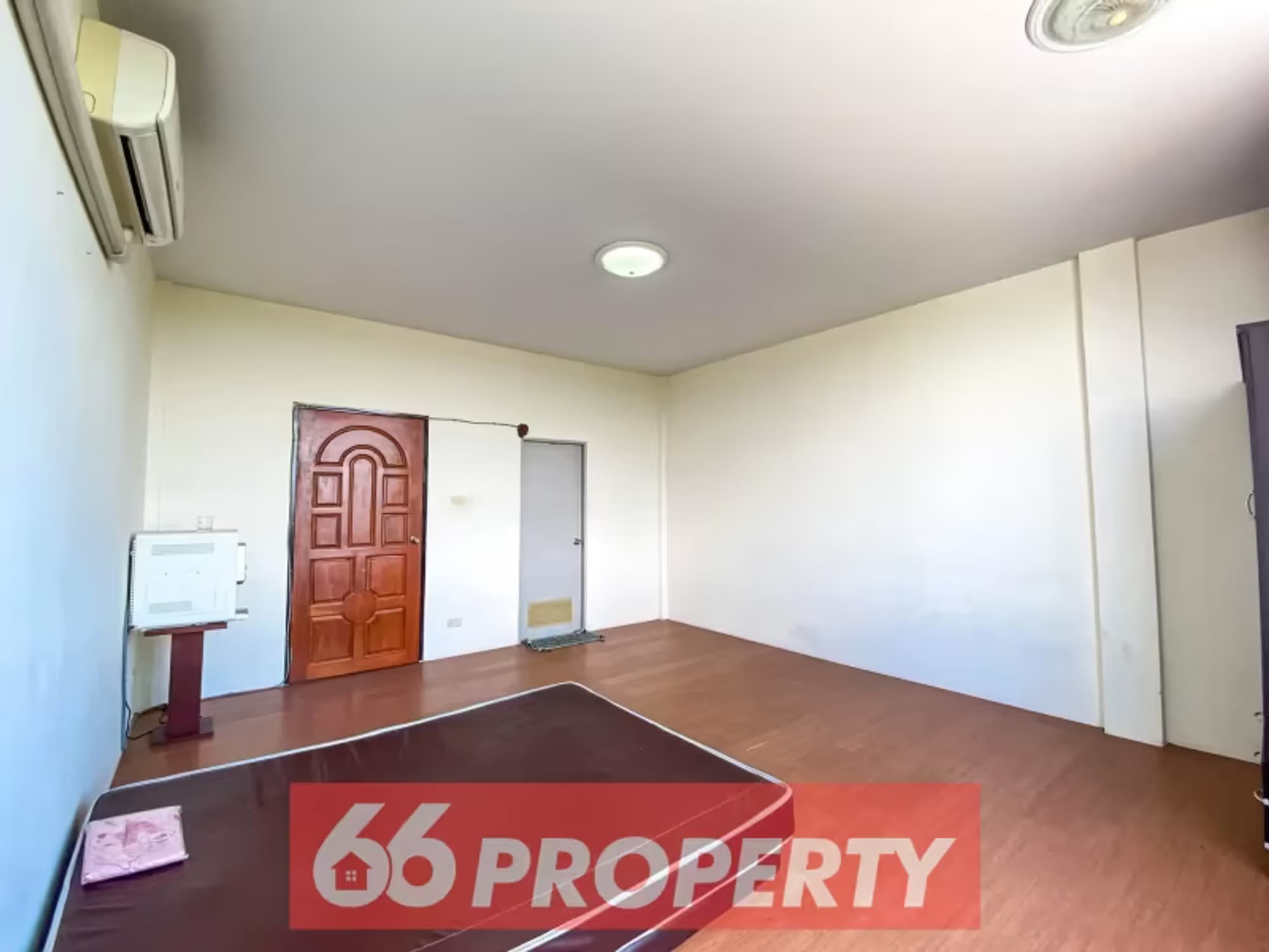 2 Bedroom House - Image 15