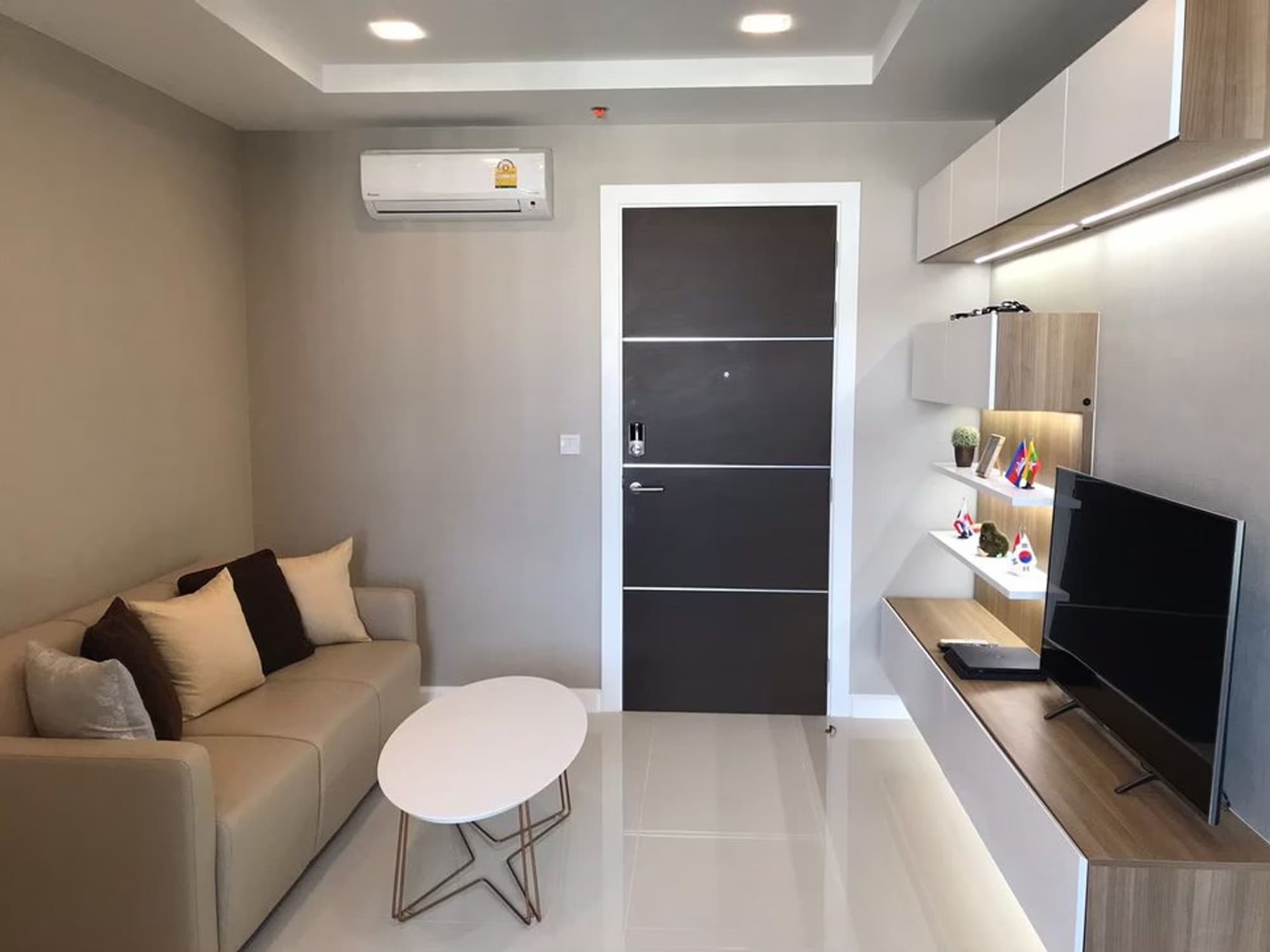1 ห้องนอน Condo สำหรับ ขาย ใกล้ Samrong BTS - Image 1
