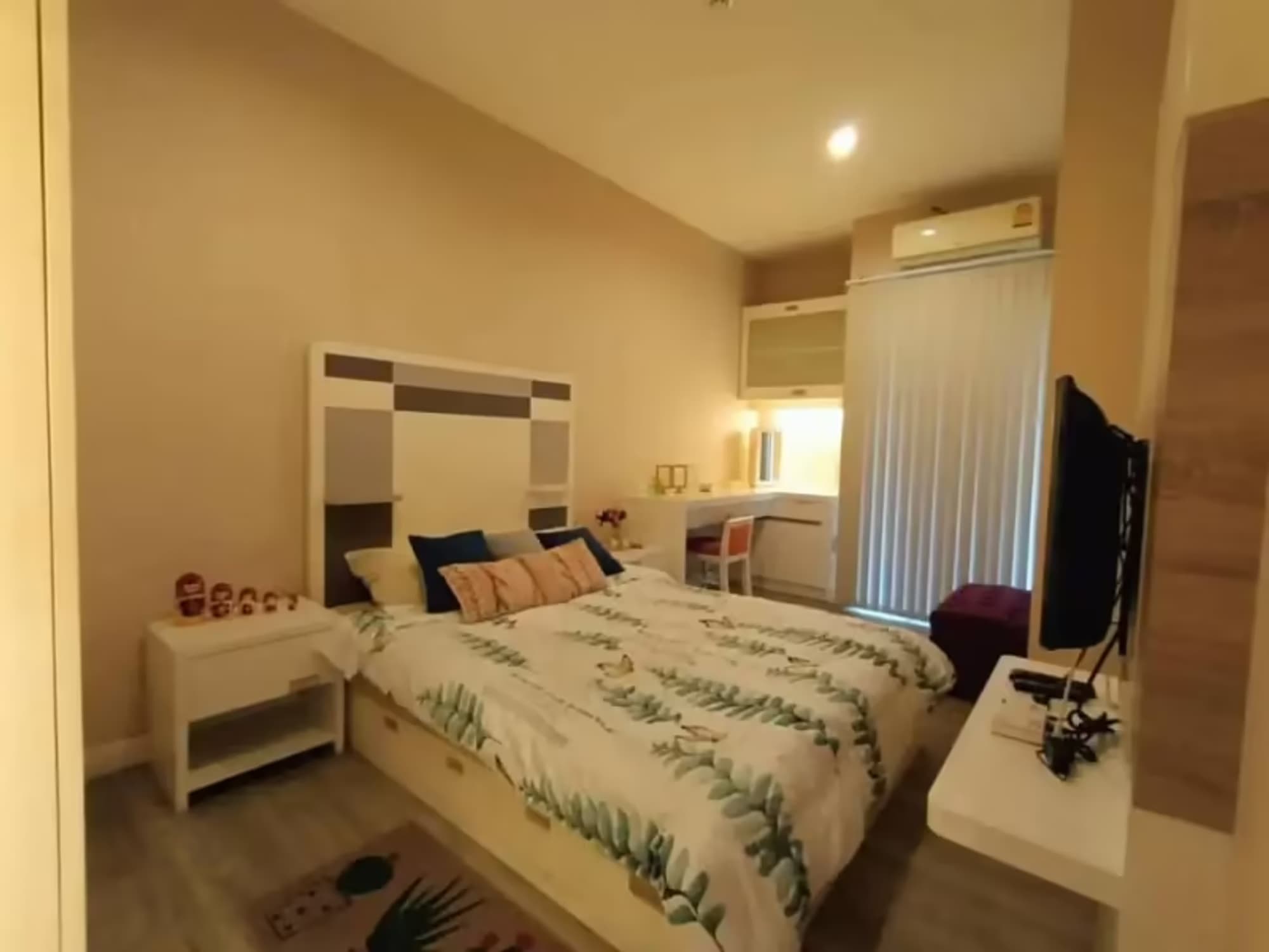 1 Bedroom Condo - Image 15