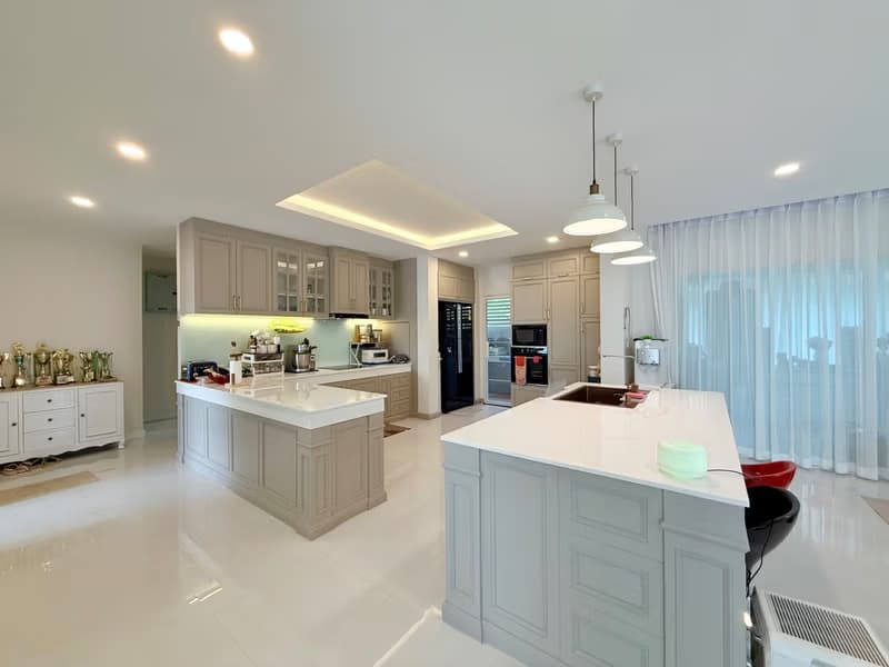 5 Bed House for Rent and Sale in Hang Dong