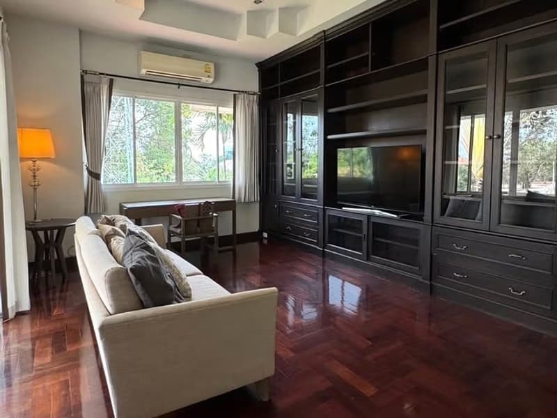 Pool villa for rent at Lannathara village Hang dong  