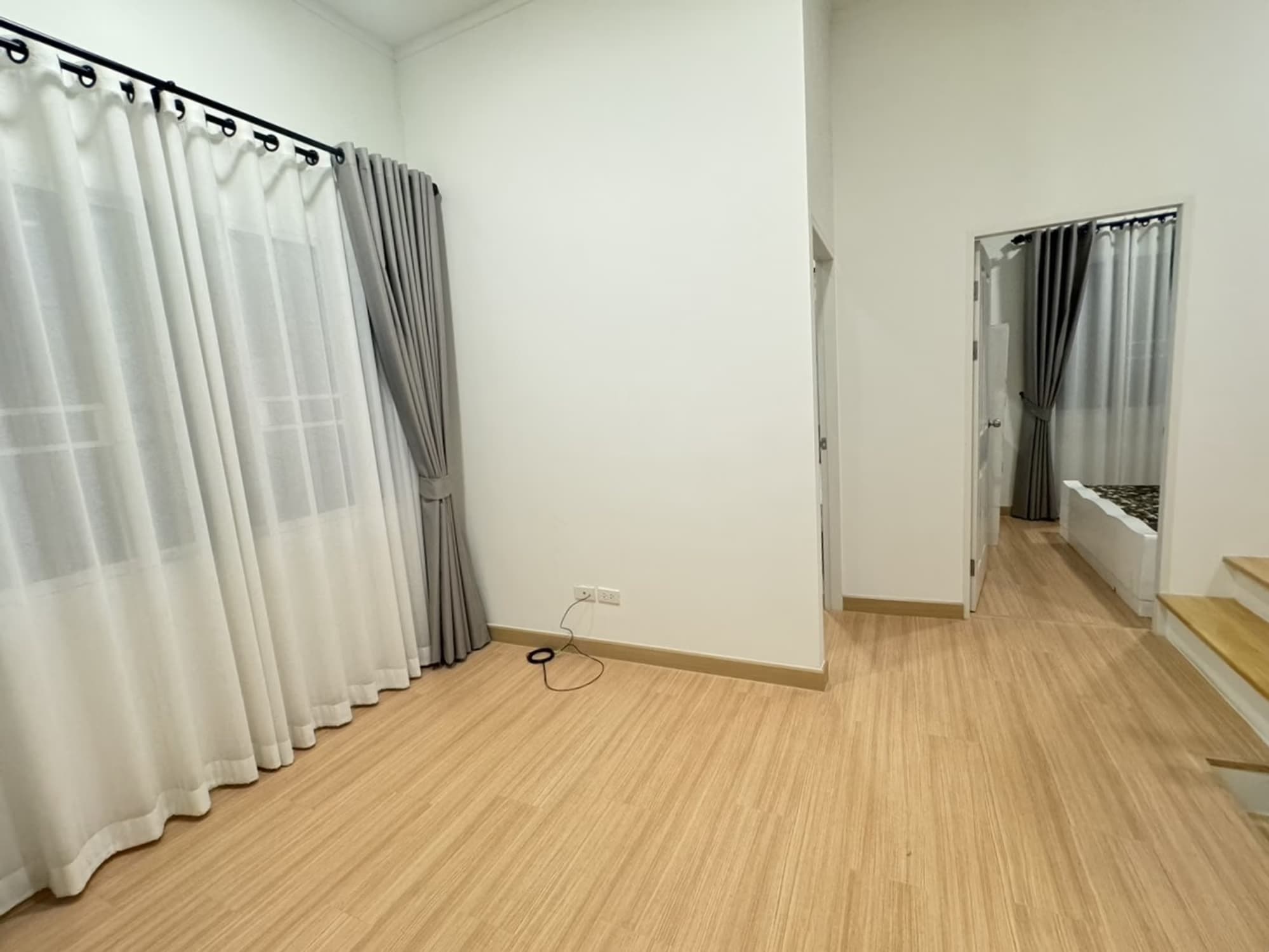 3 Bed House for Rent in Saraphi - Image 7