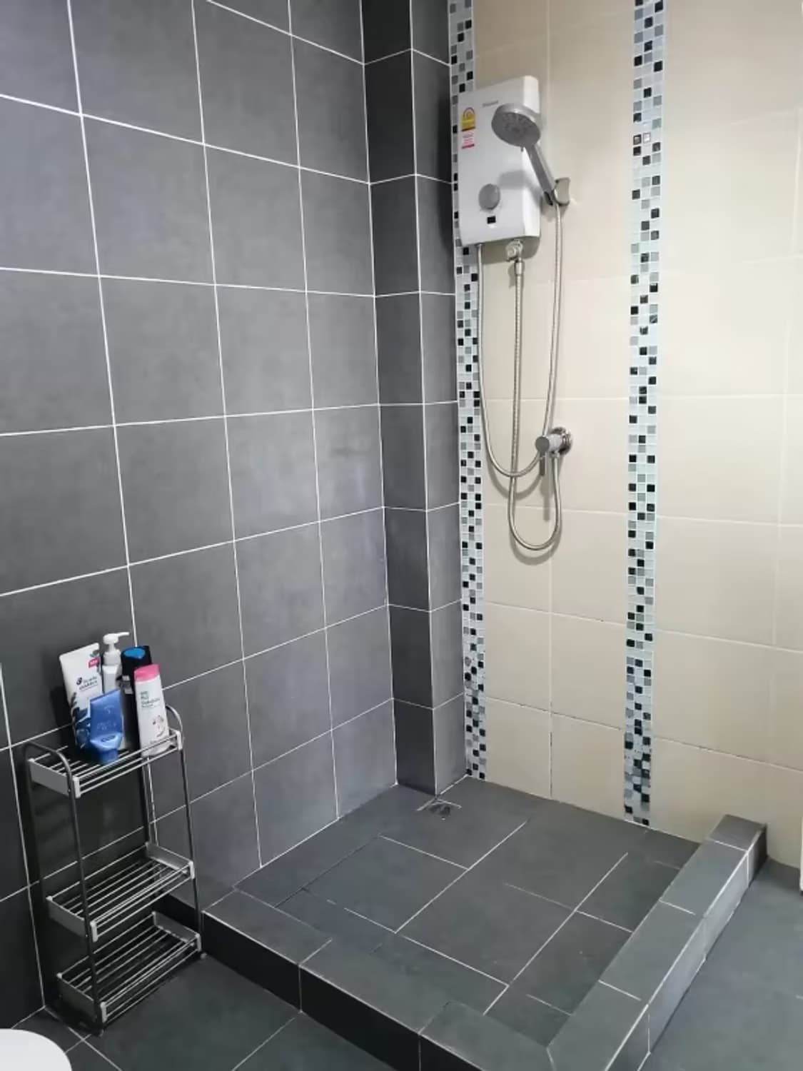 3 Bedroom House - Image 12