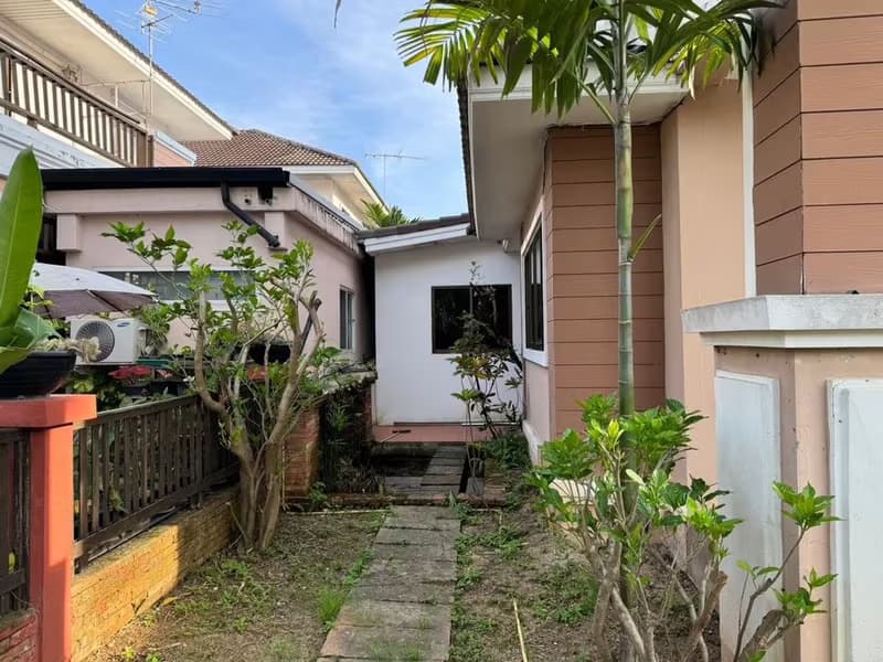 4 Bedroom undefined