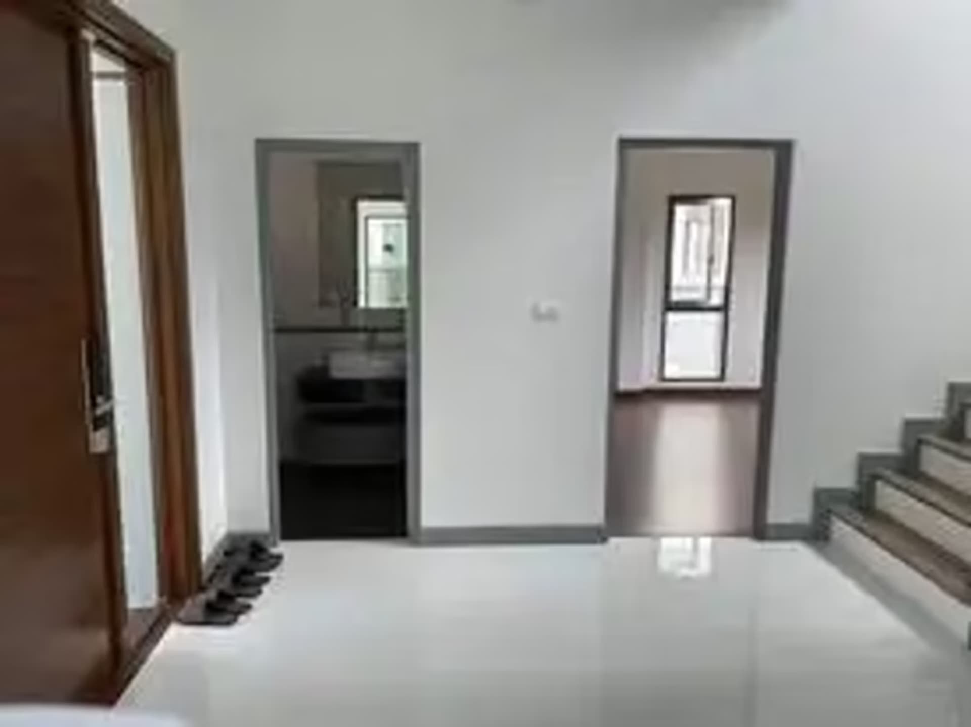 4 Bedroom House - Image 10
