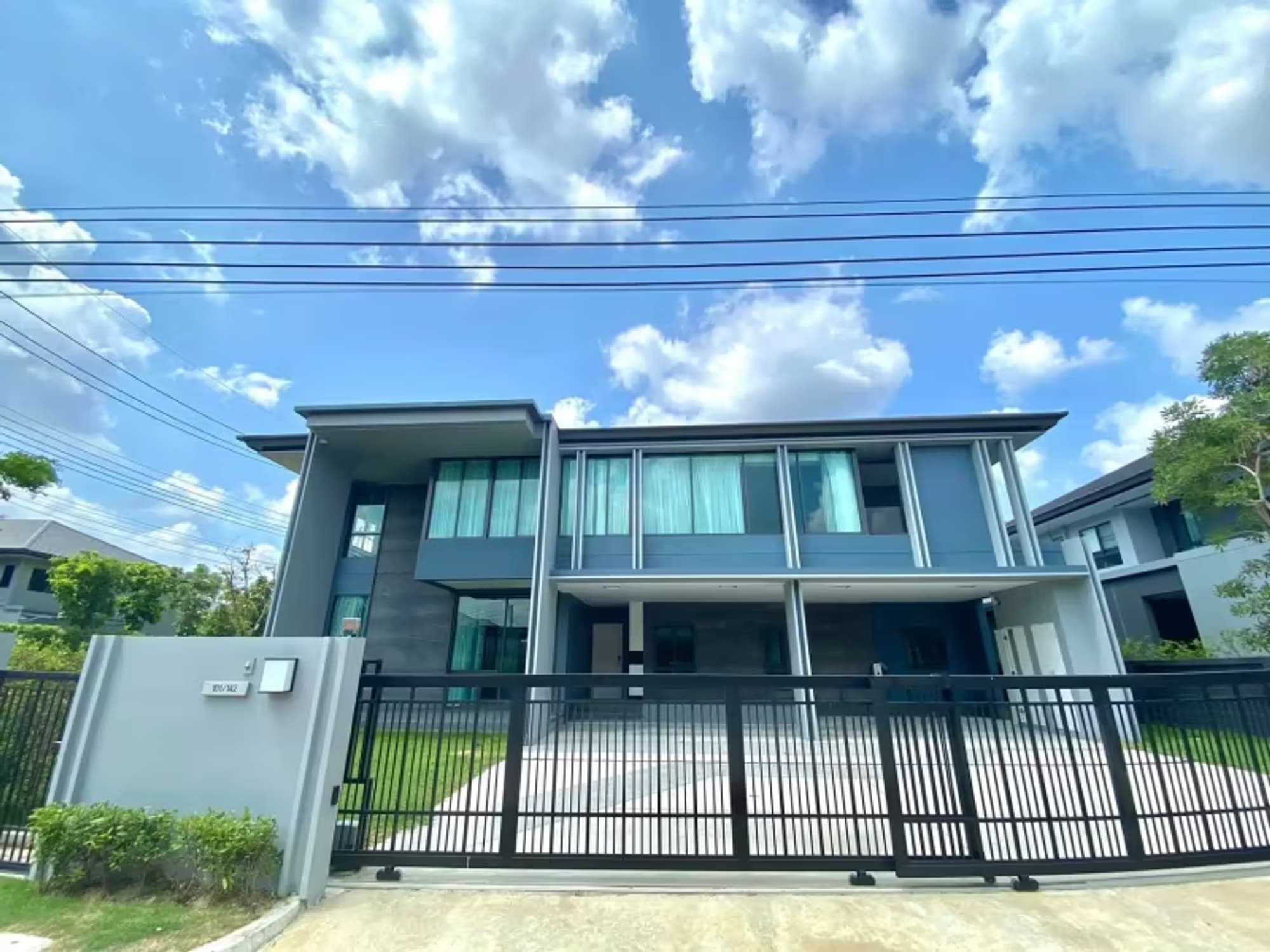 5 Bedroom House - Image 4