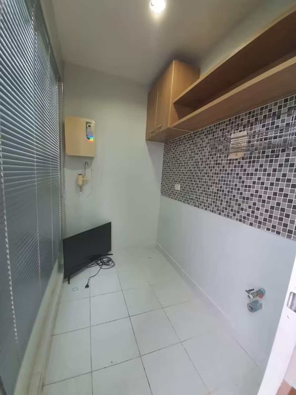 1 Bedroom Condo - Image 2
