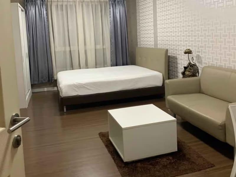 1 Bedroom Condo