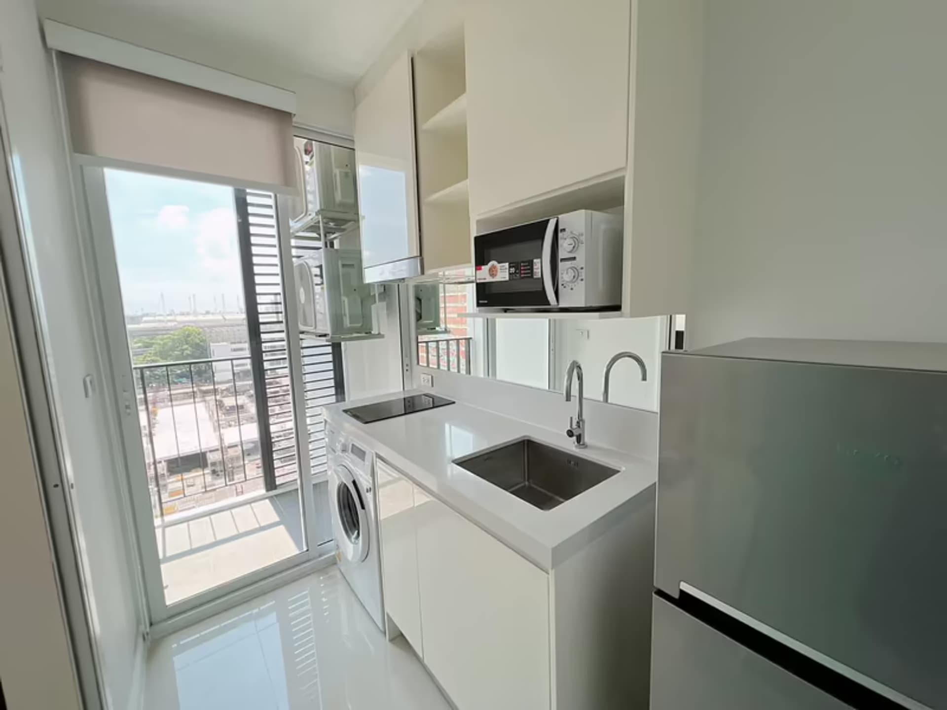 Condo for Rent at The Sky Sukhumvit - Udomsuk Station - Image 2
