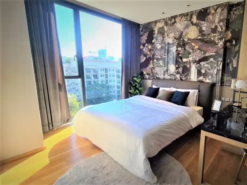 1 Bedroom Condo