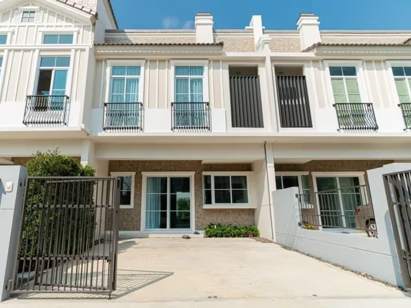 Townhouse for Rent, Sale w/Tenant at Indy Bangna-Ramkhamhaeng 2