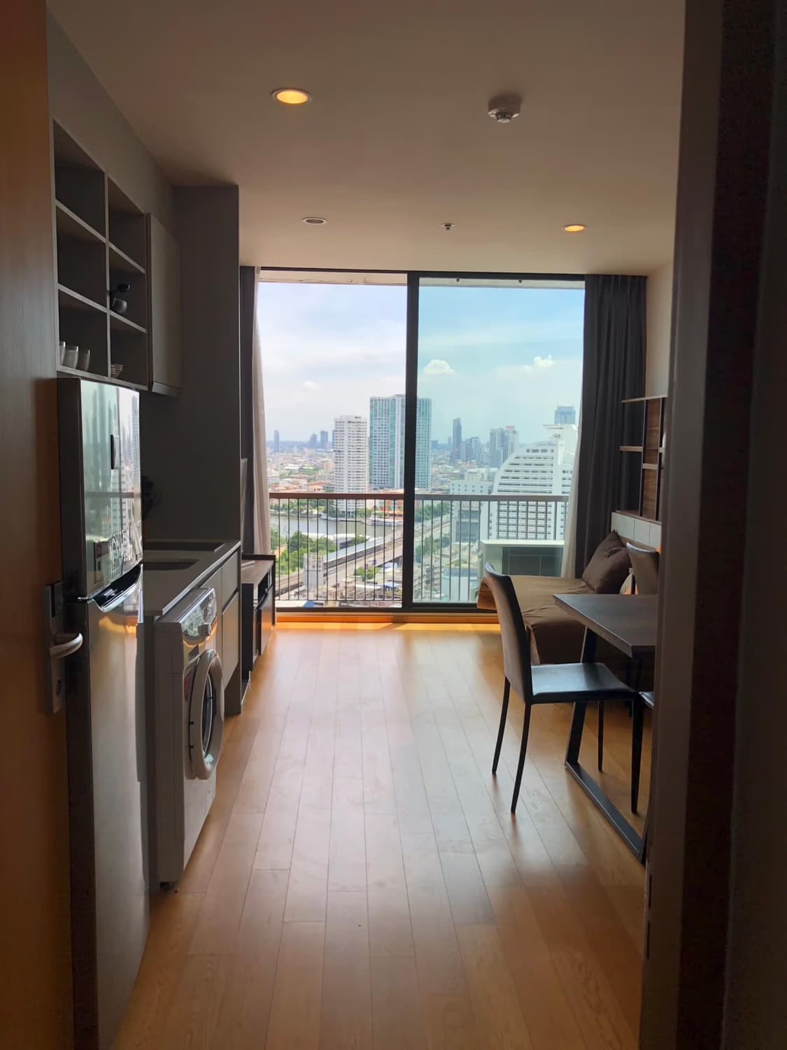 2 ห้องนอน Condo สำหรับ ขายและจำหน่าย ใน บางรัก - Image 3