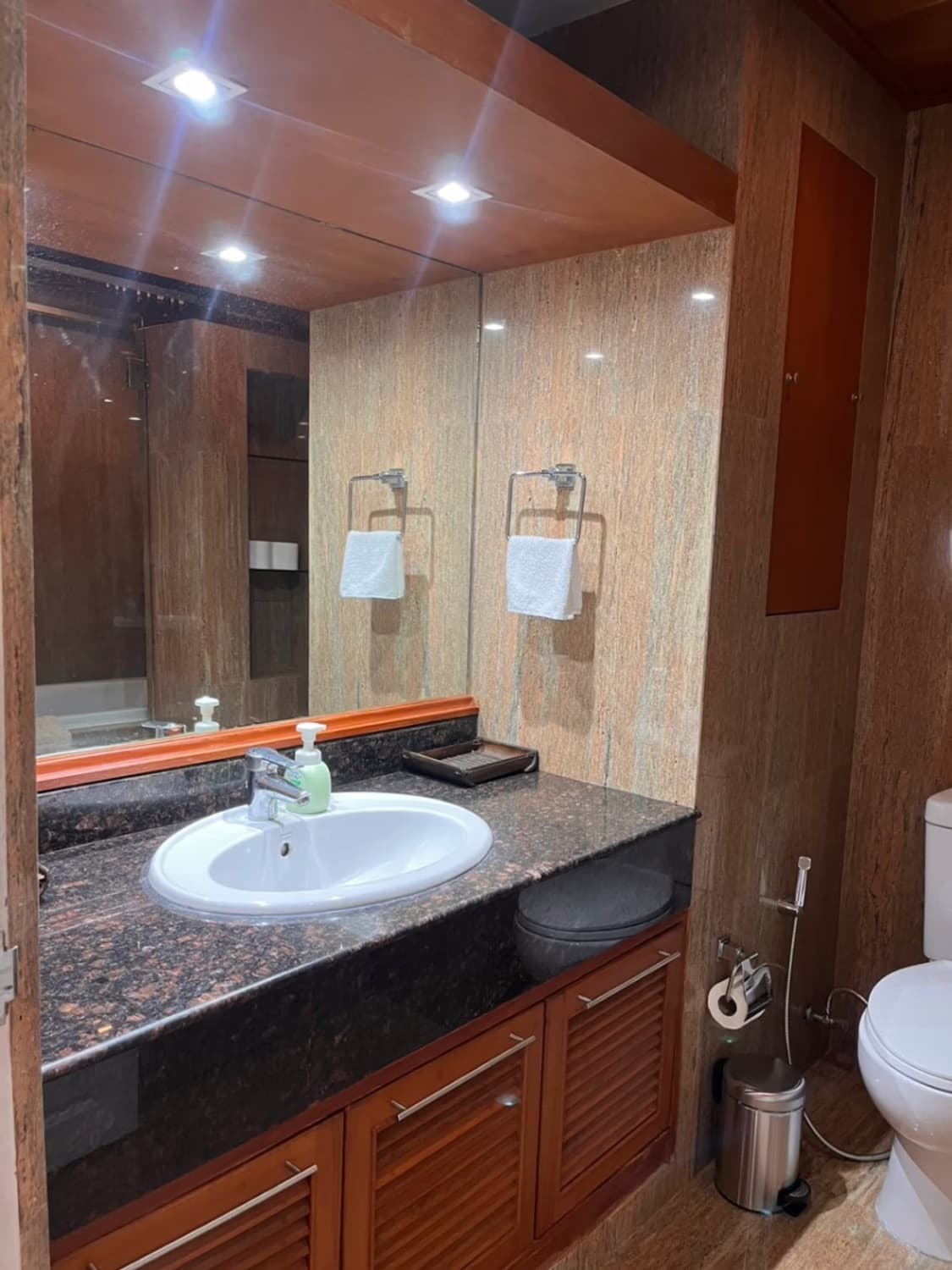2 Bed Condo for Rent in Mueang Chiang Mai - Image 11