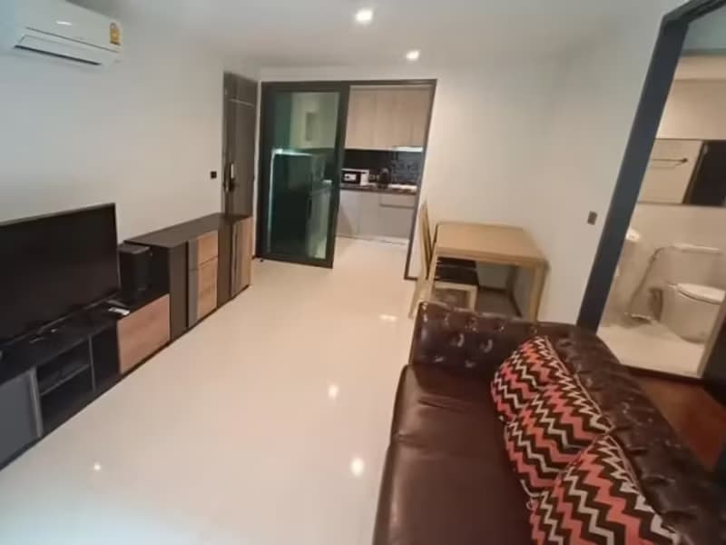 1 Bedroom Condo