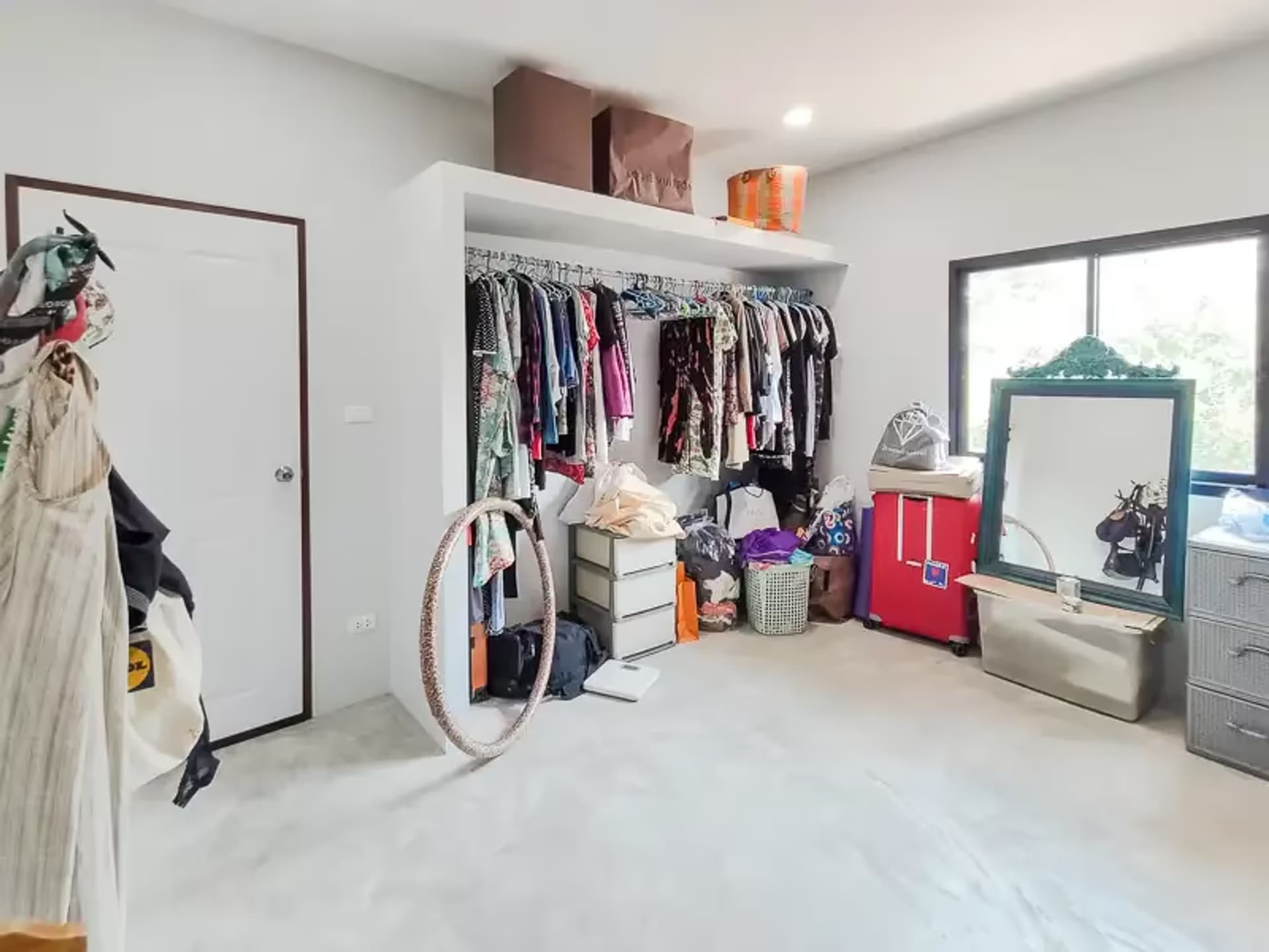 4 Bedroom House - Image 4