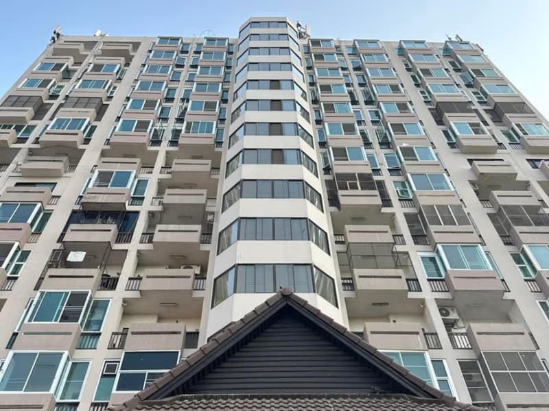 2 Bed Condo for Rent in Saraphi