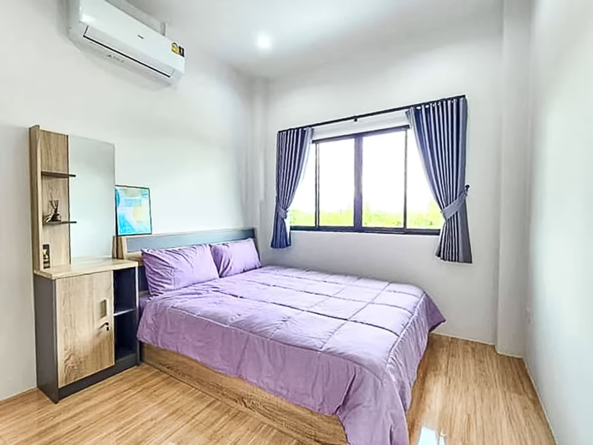 4 Bedroom House - Image 7