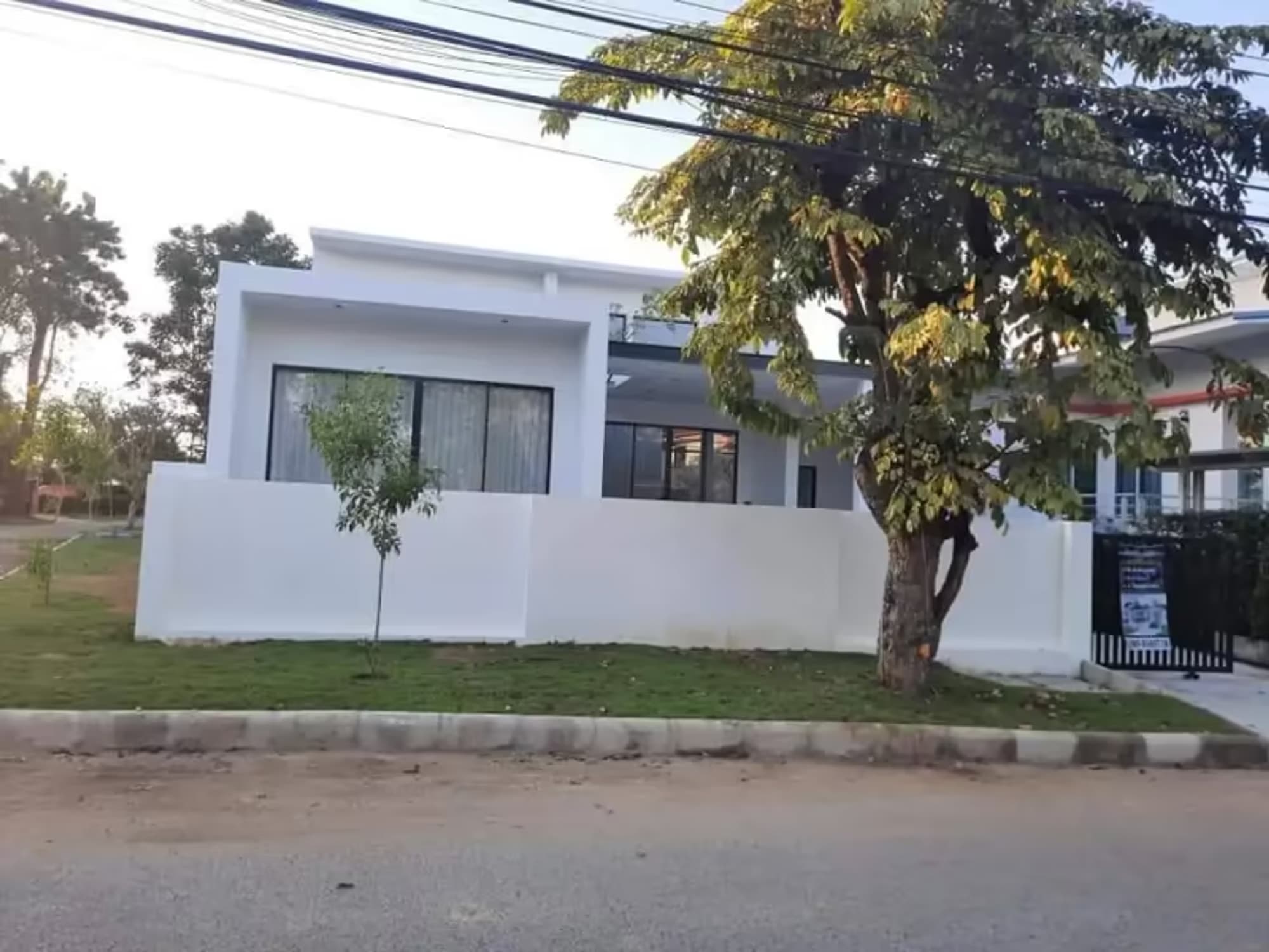3 Bedroom House - Image 2