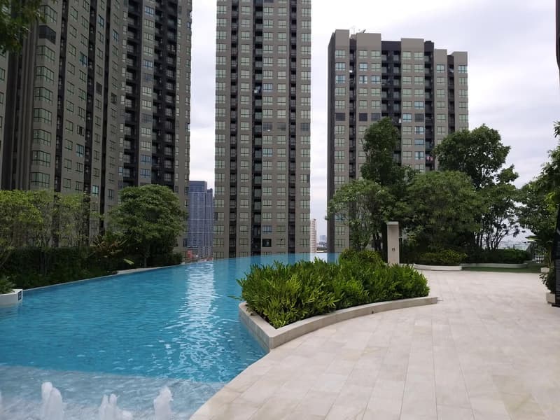 1 Bed Condo for Rent  Near Udom Suk BTS