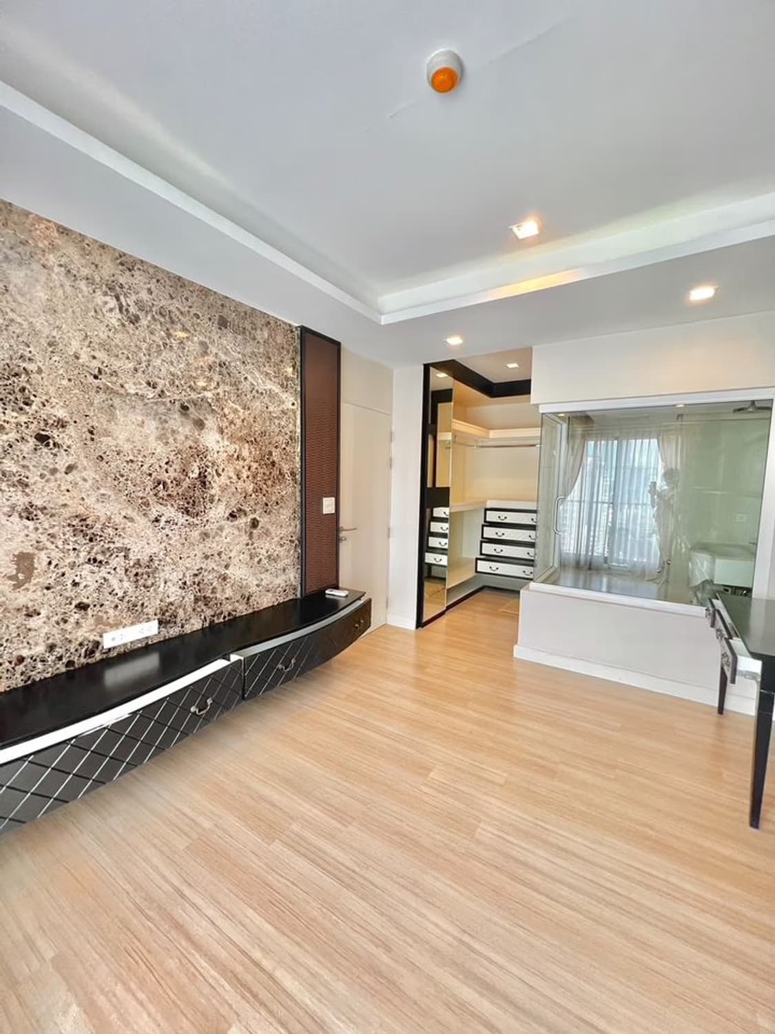 Condo for Sale at The Seed Mingle - Image 1