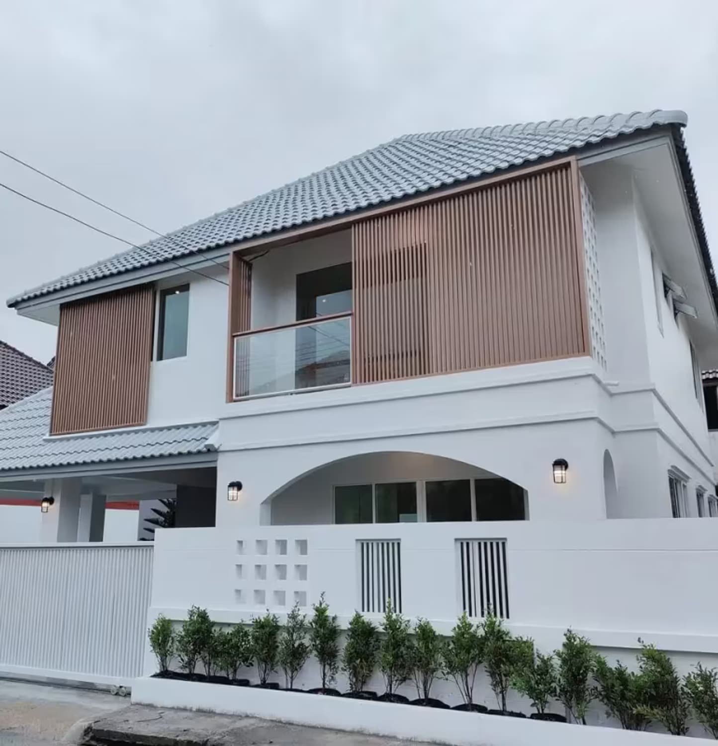 4 Bedroom House - Image 20