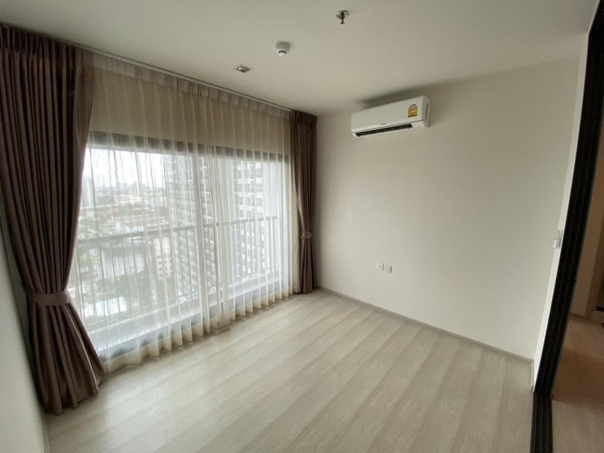 1 Bed Condo for Rent in Khlong Toei - Image 5