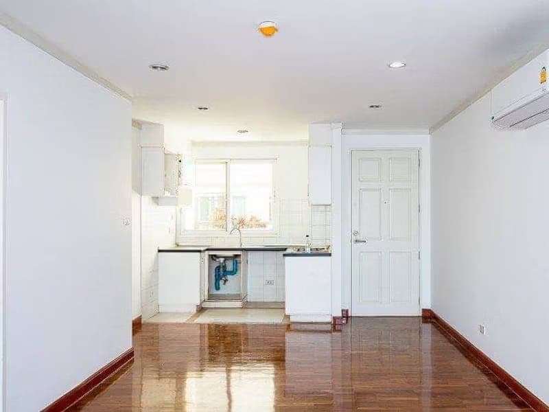 Condo for Sale at Baan Siri Sathorn