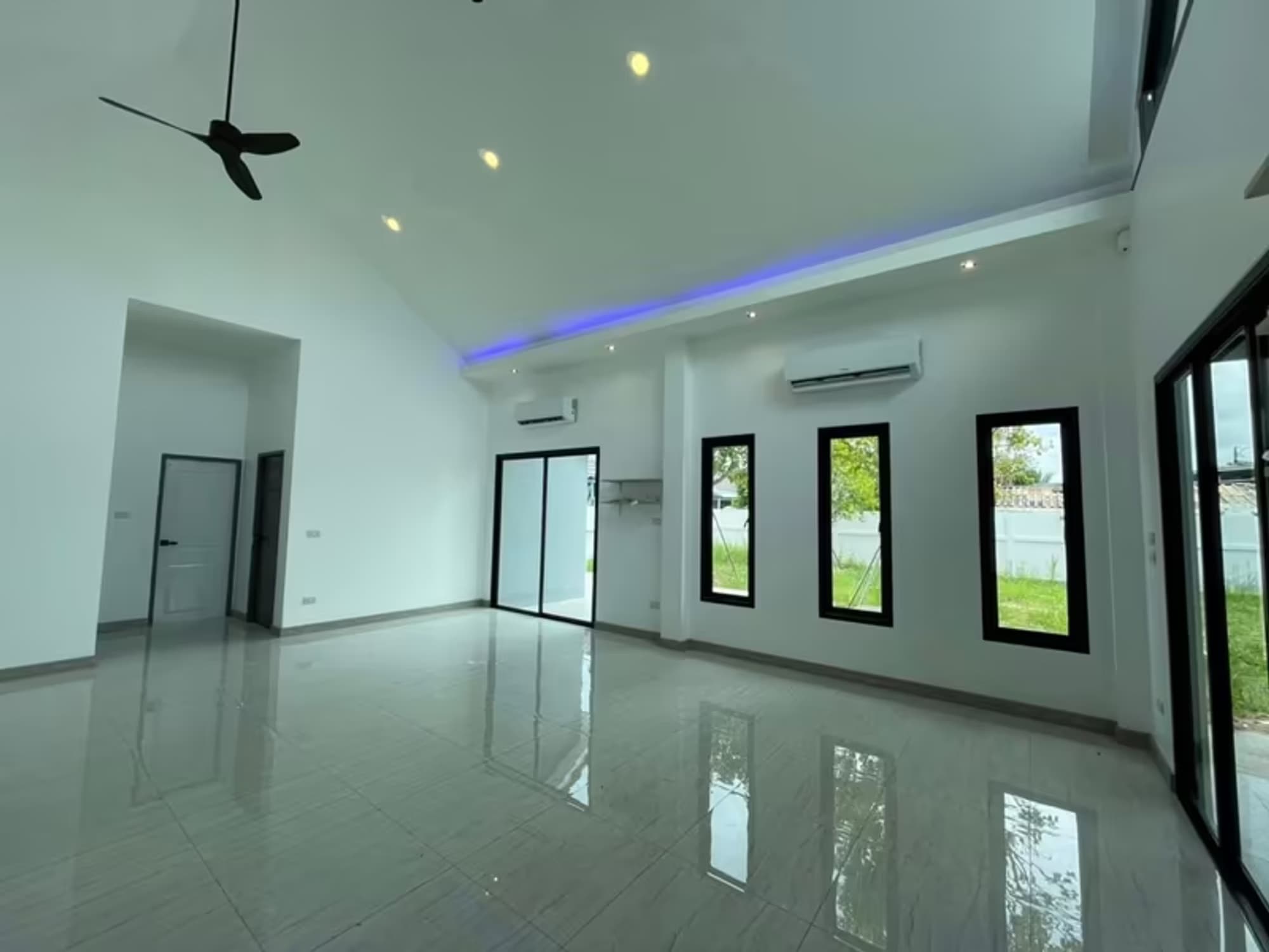 3 Bedroom House - Image 7