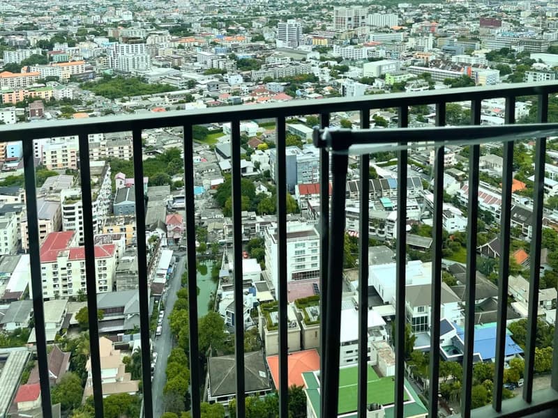 1 Bed Condo for Rent in Watthana