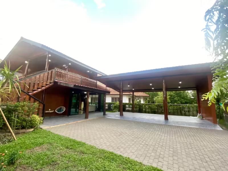 2 Bedroom House