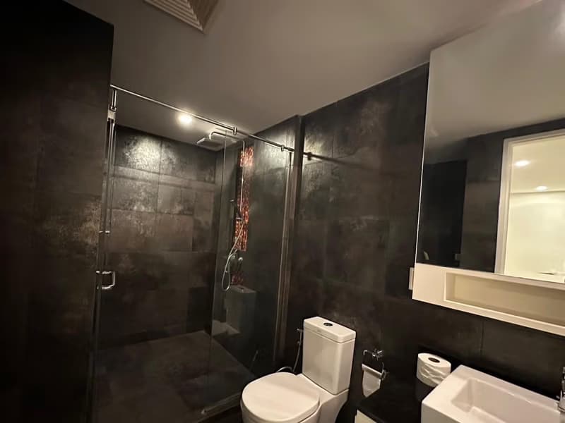 1 Bedroom Condo
