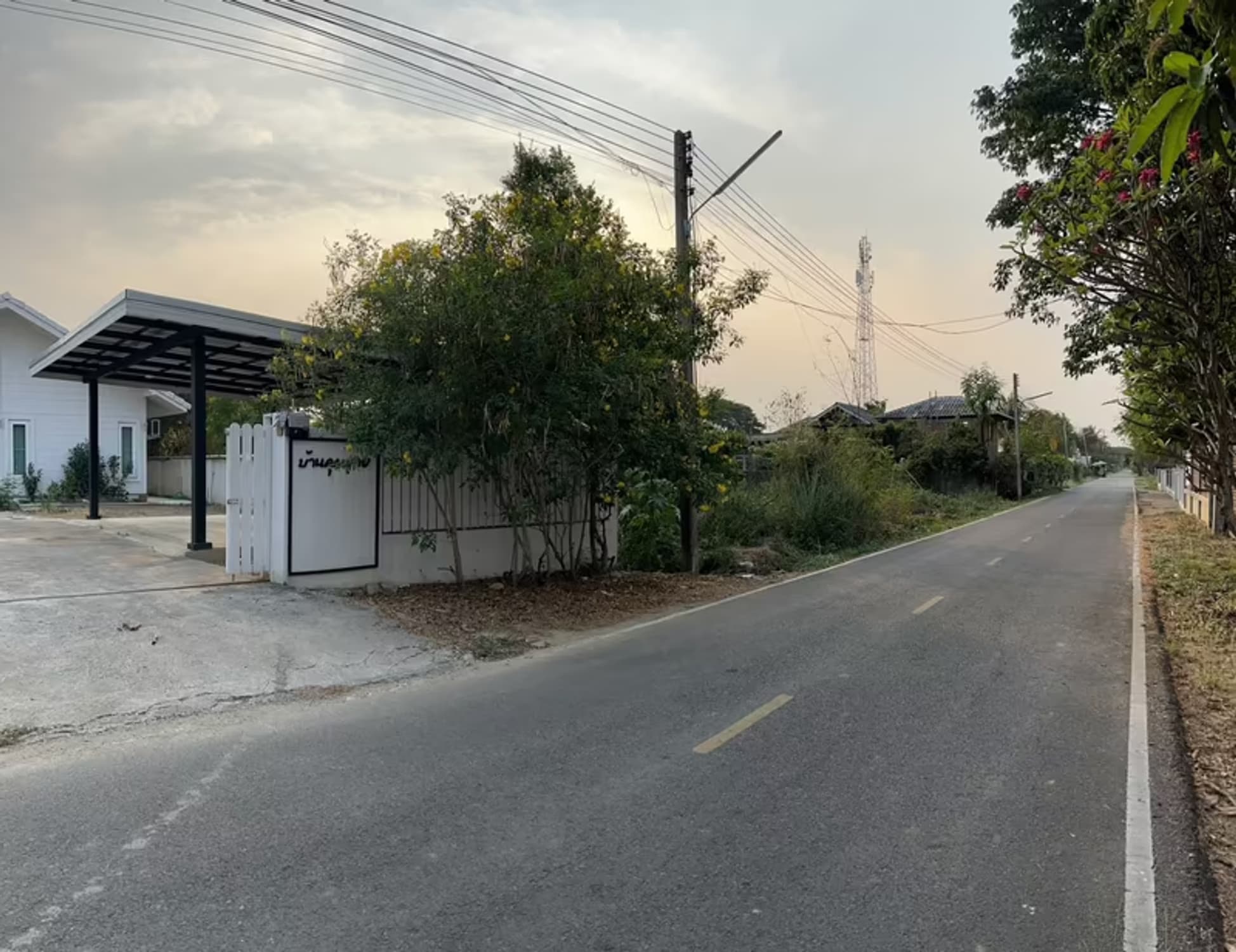Minimal house 🏡 San Kamphaeng - Image 11