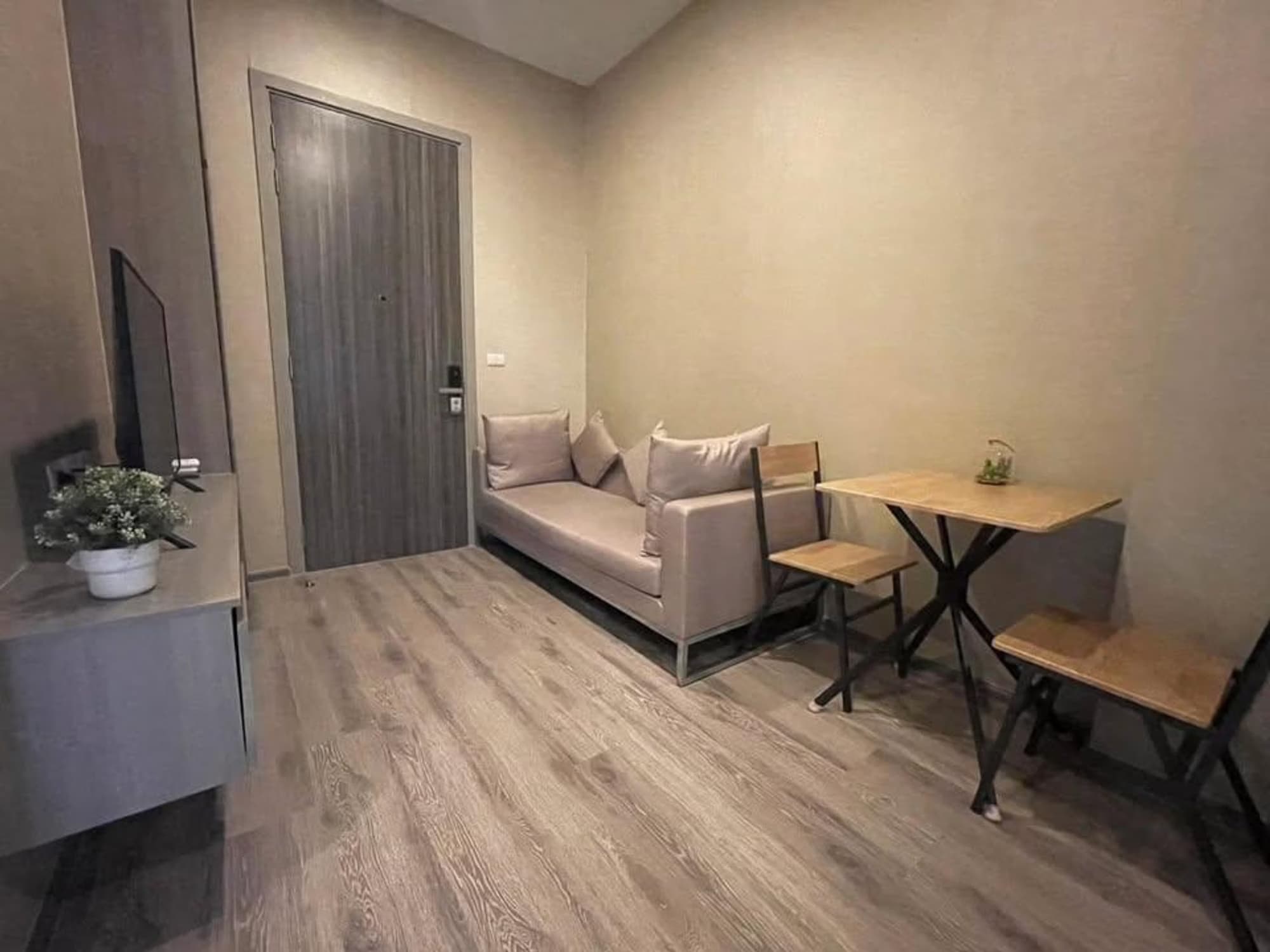 1 Bedroom Condo - Image 2
