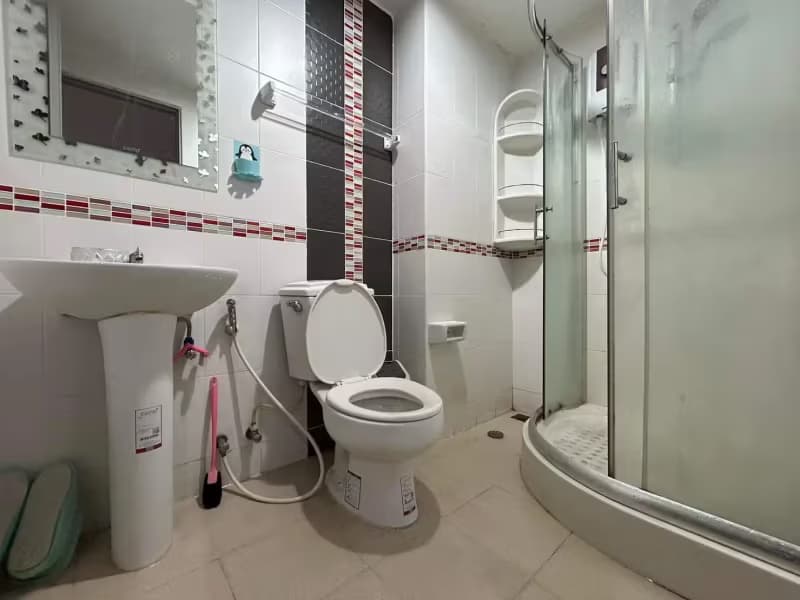 1 Bedroom Condo