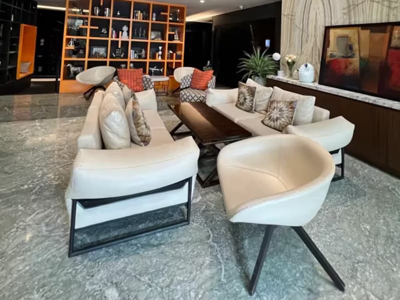 1 Bedroom Condo