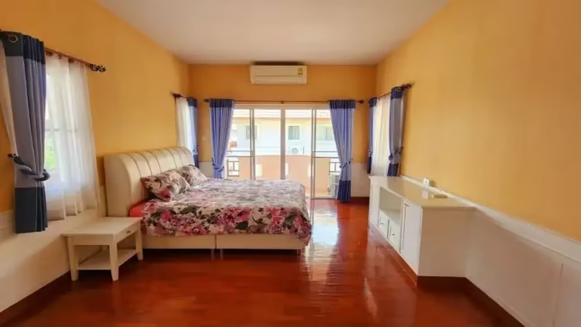 3 Bedroom House - Image 4