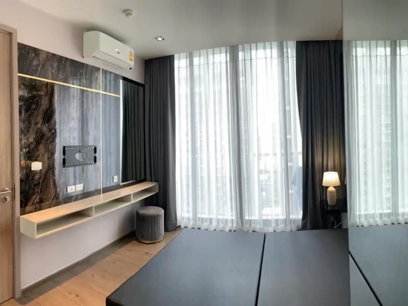 1 Bedroom Condo