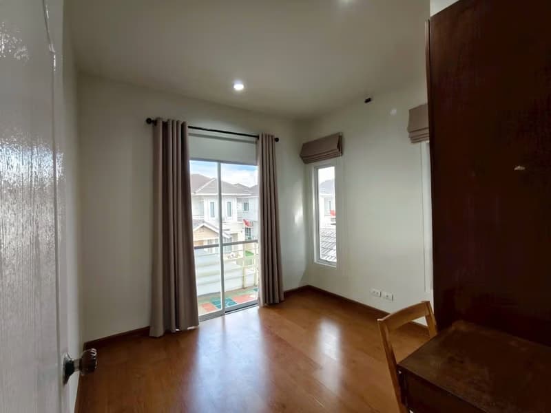 3 Bed House for Rent in San Sai