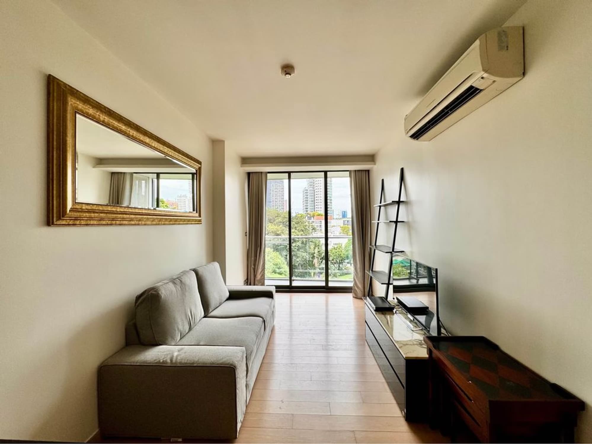 1 Bed Condo for Rent and Sale in Watthana - Image 1