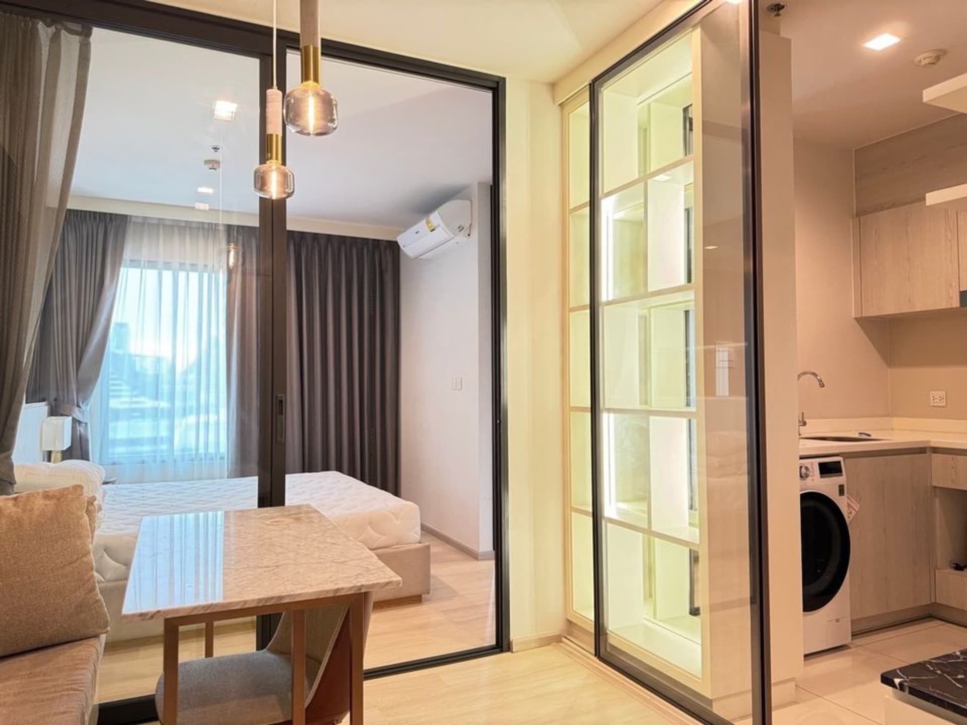1 ห้องนอน Condo สำหรับ จำหน่าย ใกล้ Phloen Chit BTS - Image 4