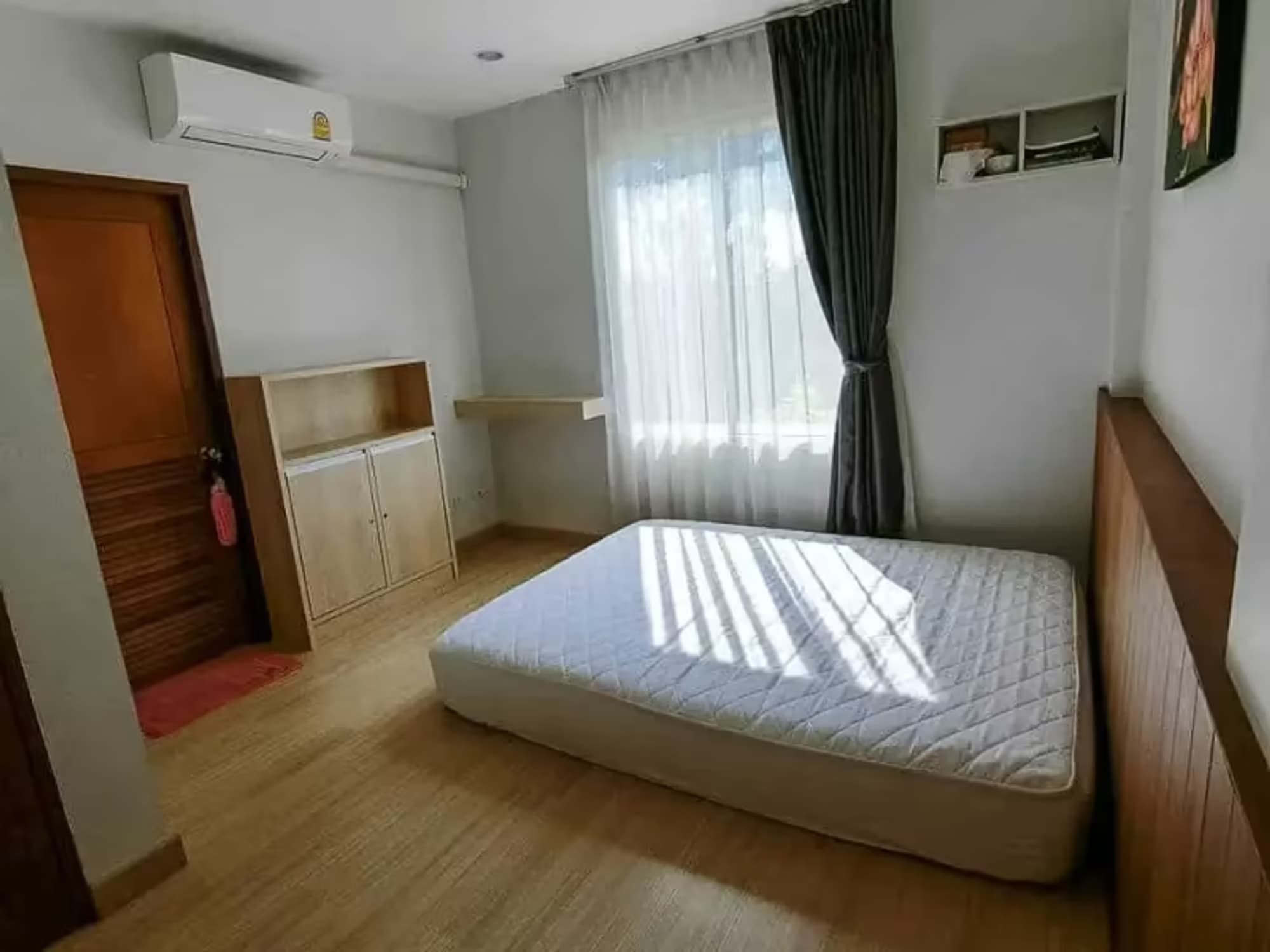 3 Bedroom House - Image 4