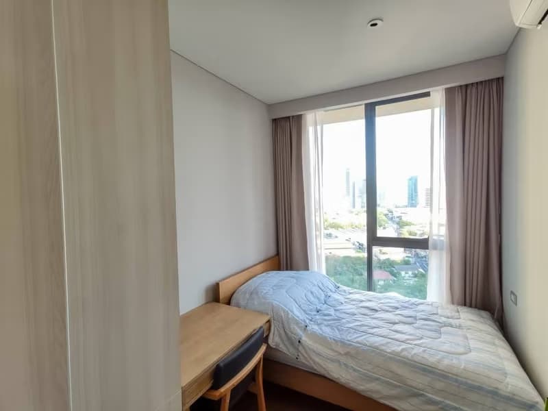 2 Bed Condo for Rent in Khlong Toei