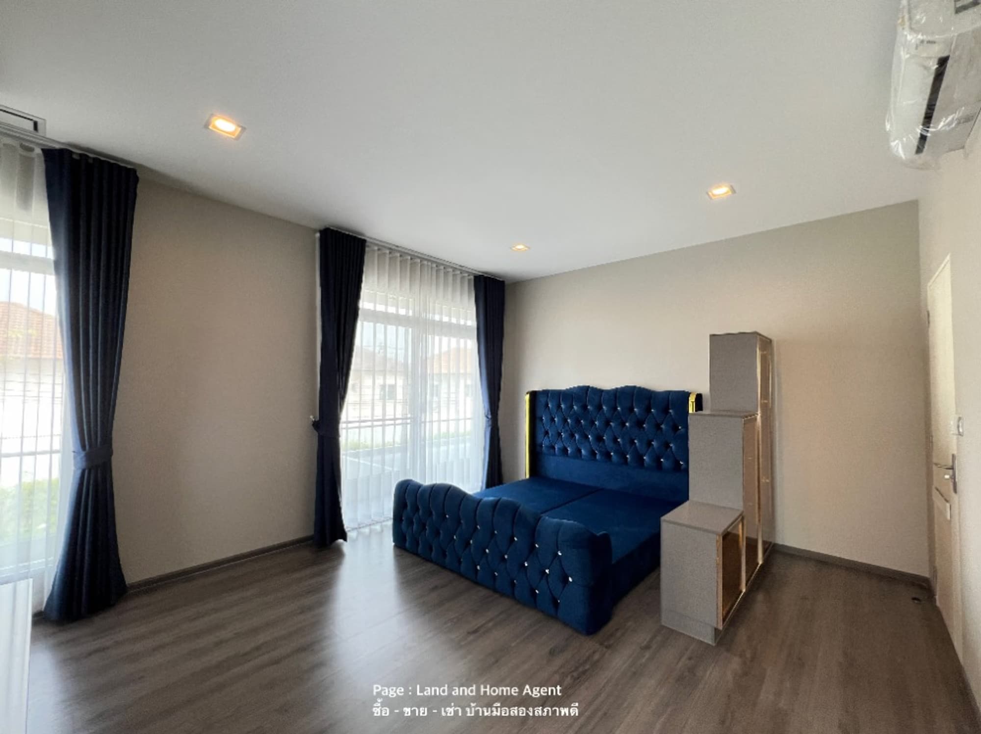 4 Bedroom House for Sale at Manthana Motorway-Krungthep Kreetha - Image 21
